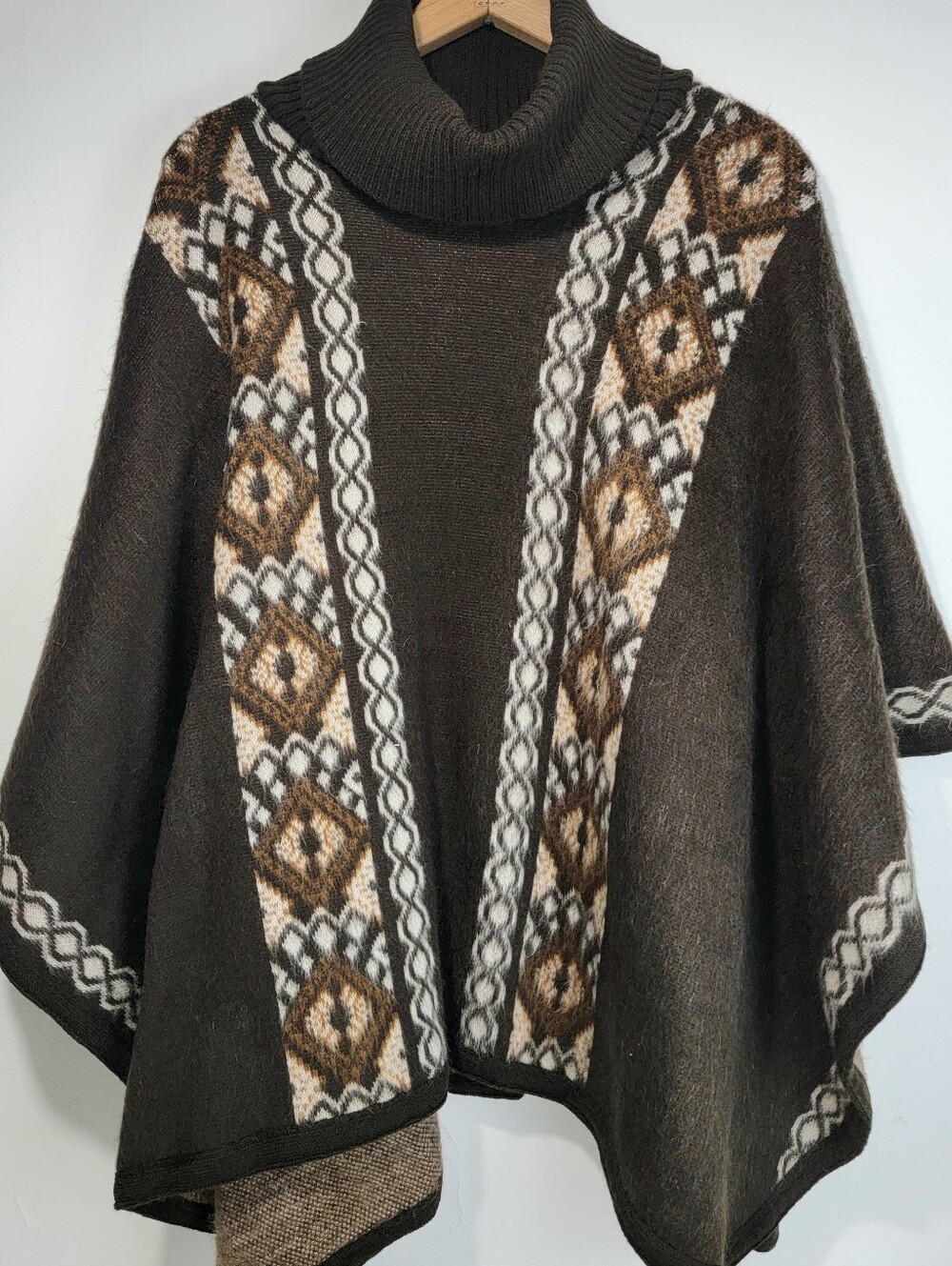 Artesianas Intl Poncho Sweater Shawl Turtleneck 80%/20% Alpaca/Cotton Ecuador OS